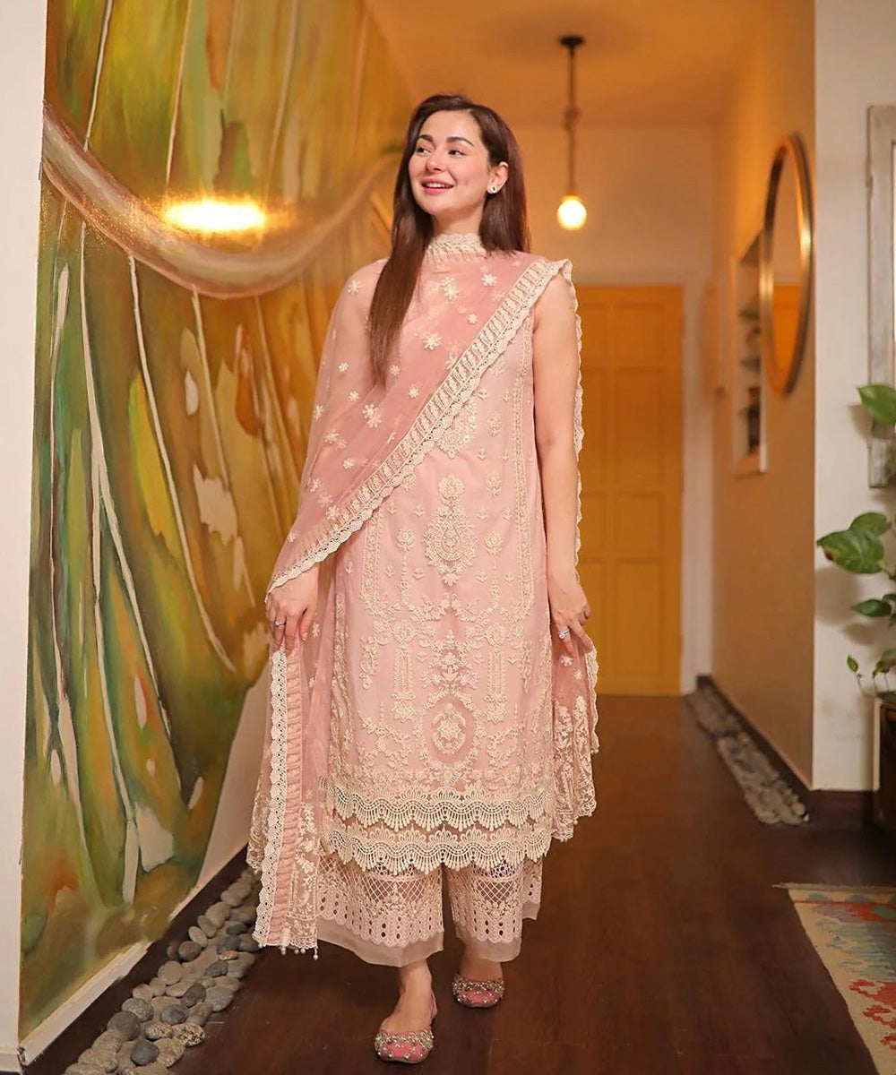 3 Piece Embroidered Lawn Shirt with Embroidered Organza Dupatta 1049