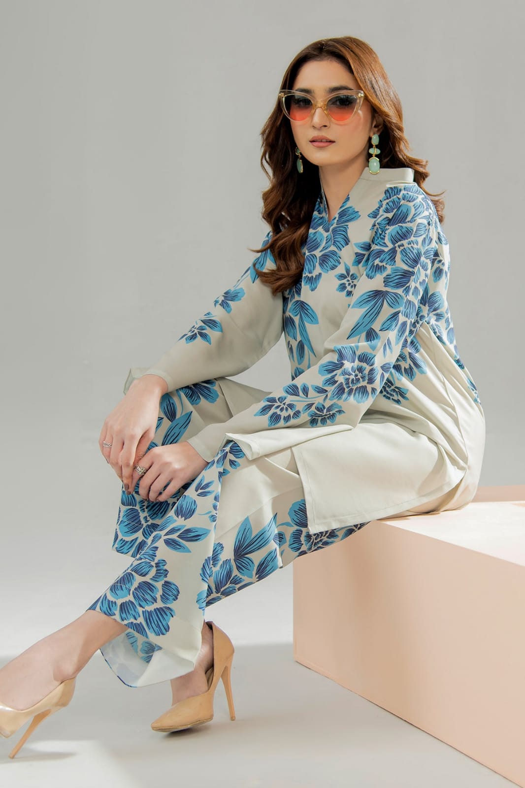 Printed 2-Piece Unstitched Lawn Suit (HE)