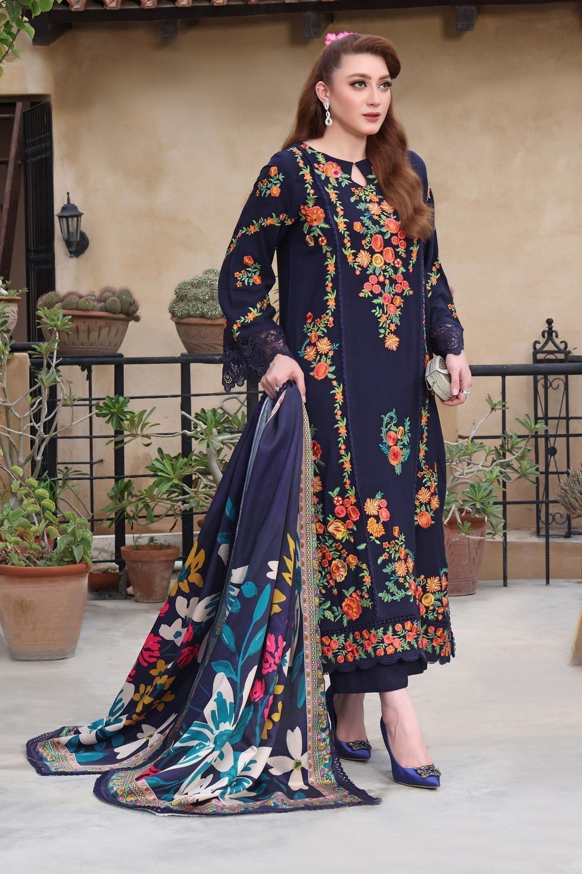 3PC Lawn EMBROIDERED SHIRT WITH COURTRAI PRINTED Dupatta & TROUSER  SS5131