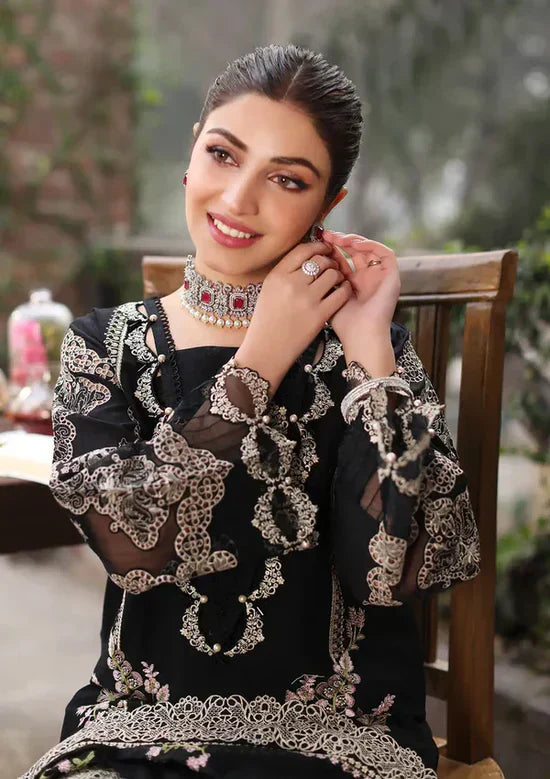 3PC Luxury Lawn Embroidered Suit -FS7004