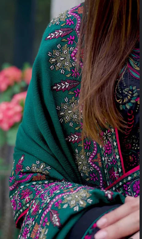 Luxury Lawn Unstitched 3PC Set | FS7050