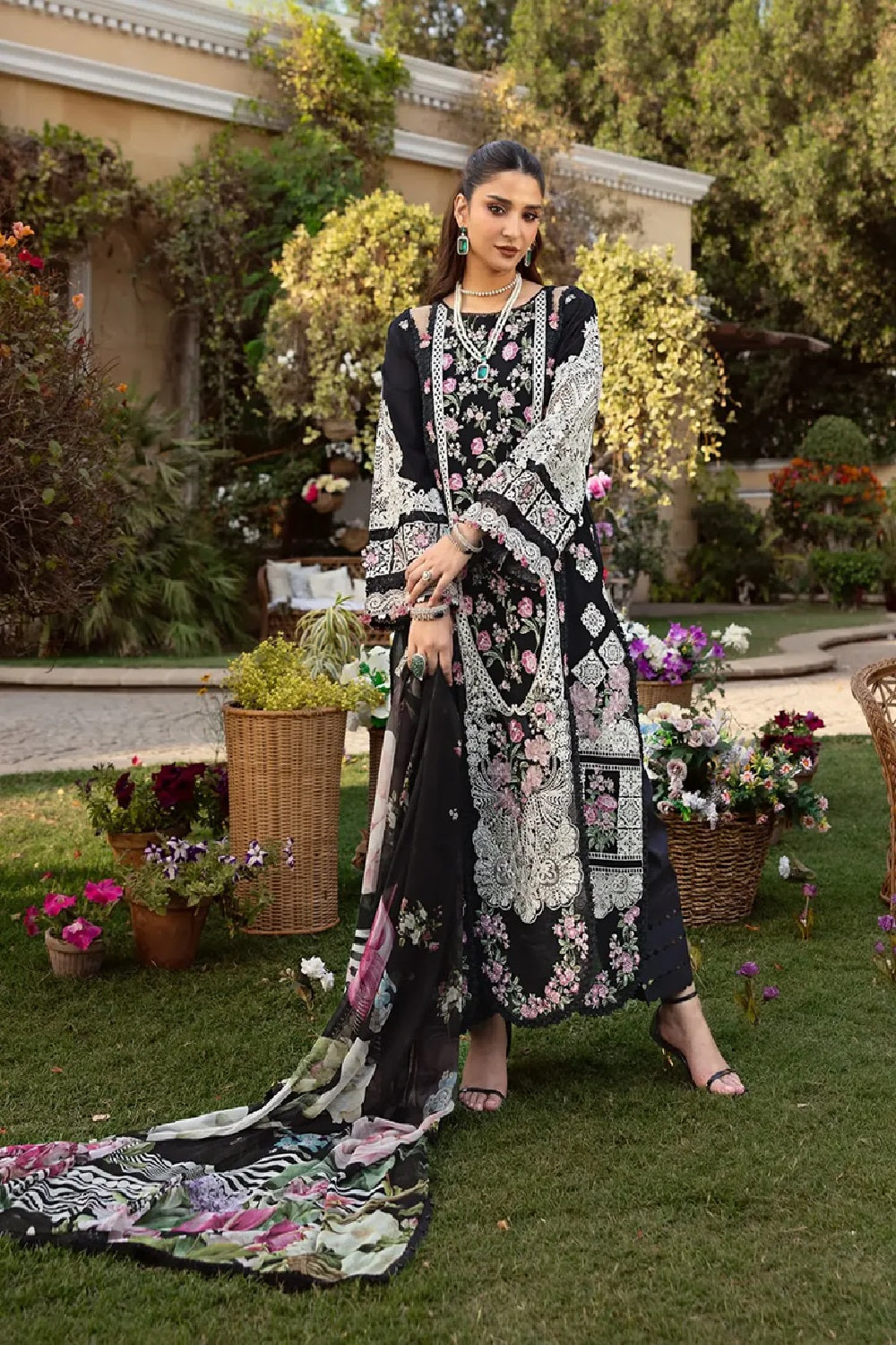 Embroidered Lawn Unstitched 3PC Set | FS7093