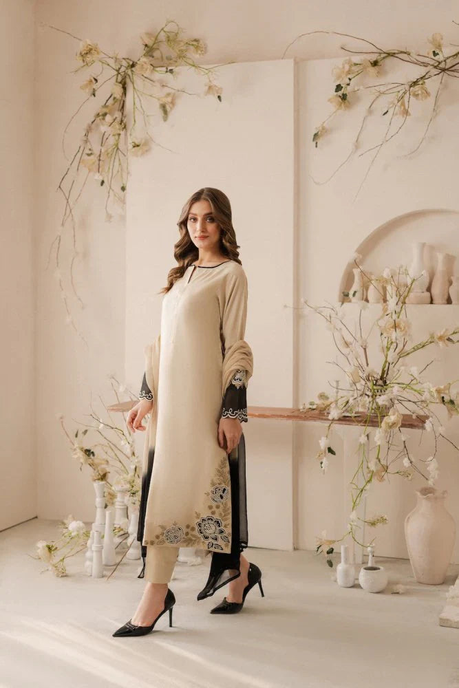 Lawn-3PC Embroidered Shirt with Chiffon Tie and Dye Dupatta- 5095