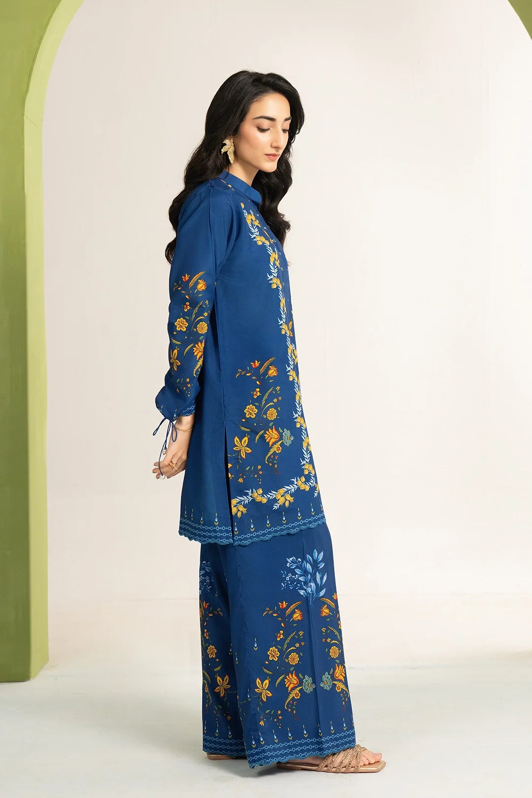 Royal Blue Floral Print 2PC Linen Suit with Button-Down Front (HE)