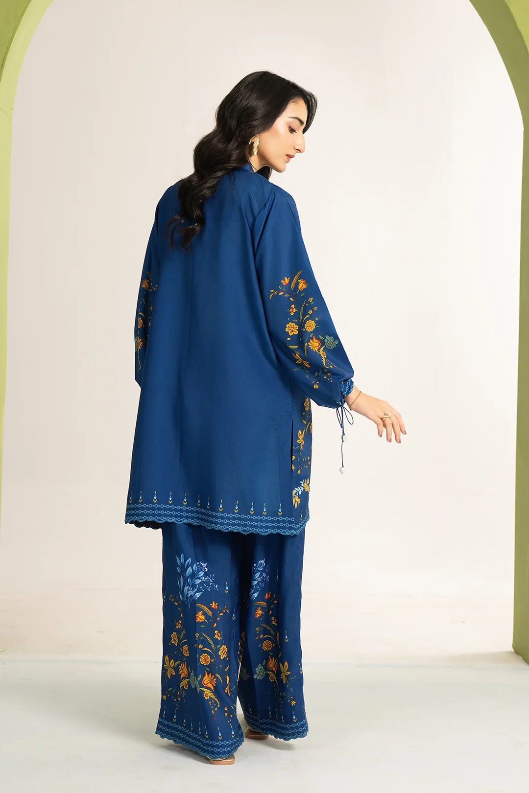 Royal Blue Floral Print 2PC Linen Suit with Button-Down Front (HE)