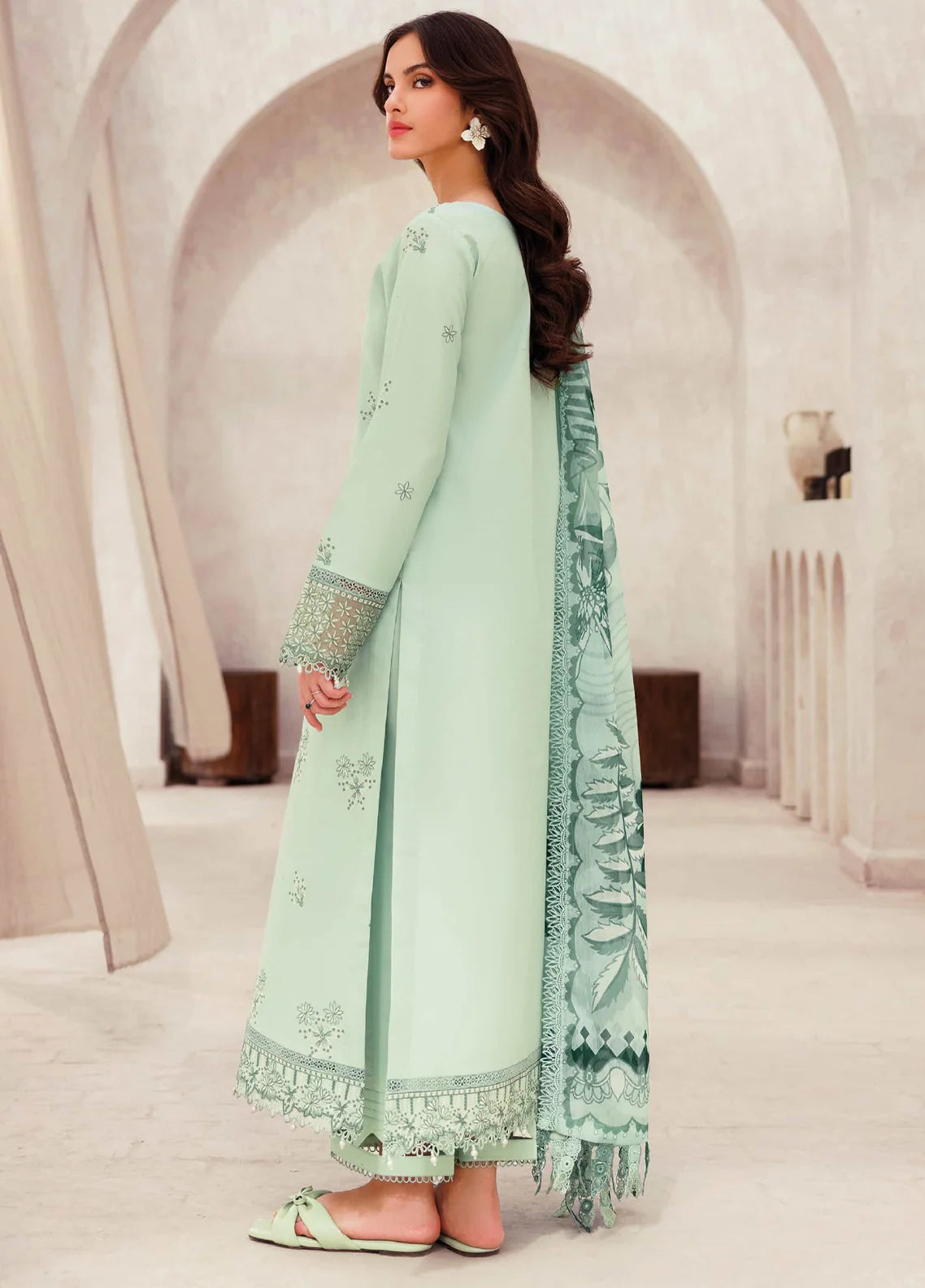 Mint Green Floral 3-Piece Unstitched Suit | BeechTree (HE) 391