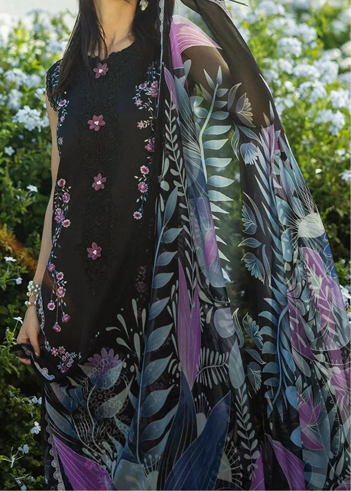 MUSHQ - 3PC LAWN EMBROIDERED SHIRT WITH CHIFFON PRINTED DUPATTA - FS5556