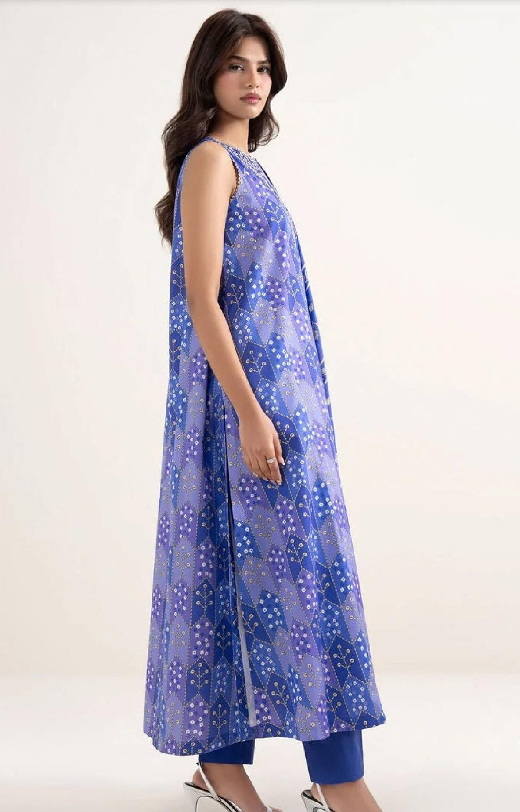 Blue Purple Sleeveless Anarkali-Style Suit with Bandhani Print (HS)