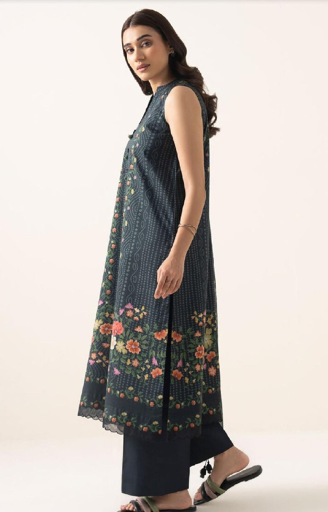 Teal Green Sleeveless Suit with Floral Border Print (HS)