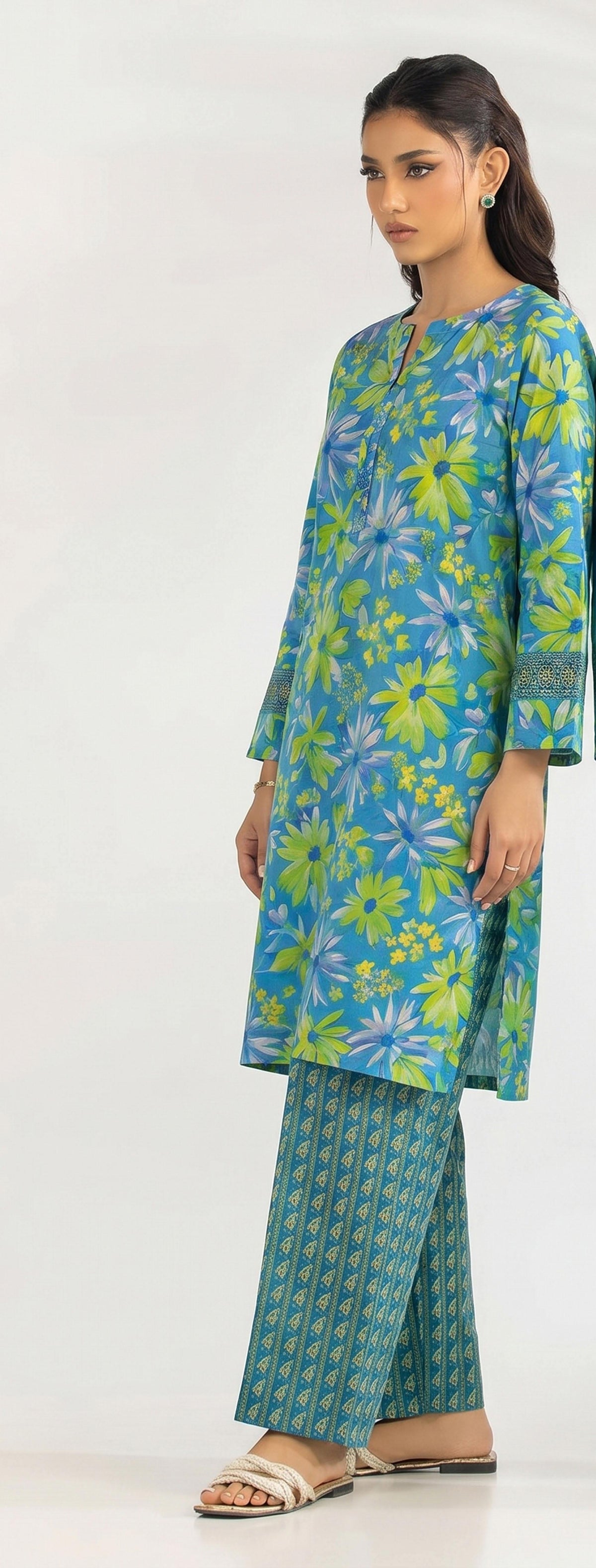 Turquoise Daisy Floral Print 2PC Lawn Suit with Lace-Trimmed Cuffs (HS)