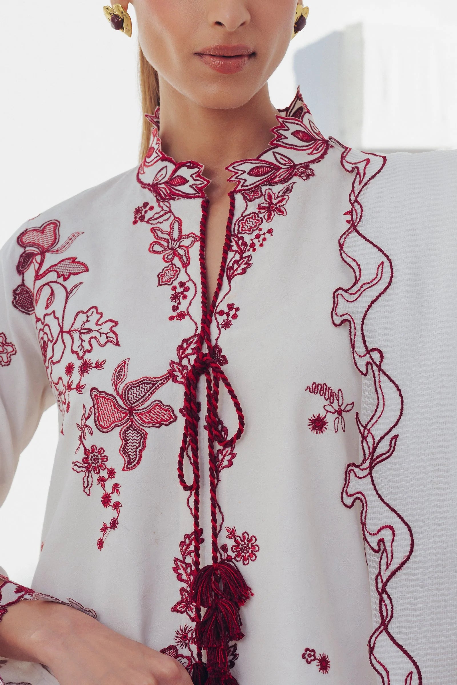 Ivory Maroon Embroidered 3-Piece Unstitched Suit (HE D#17A)