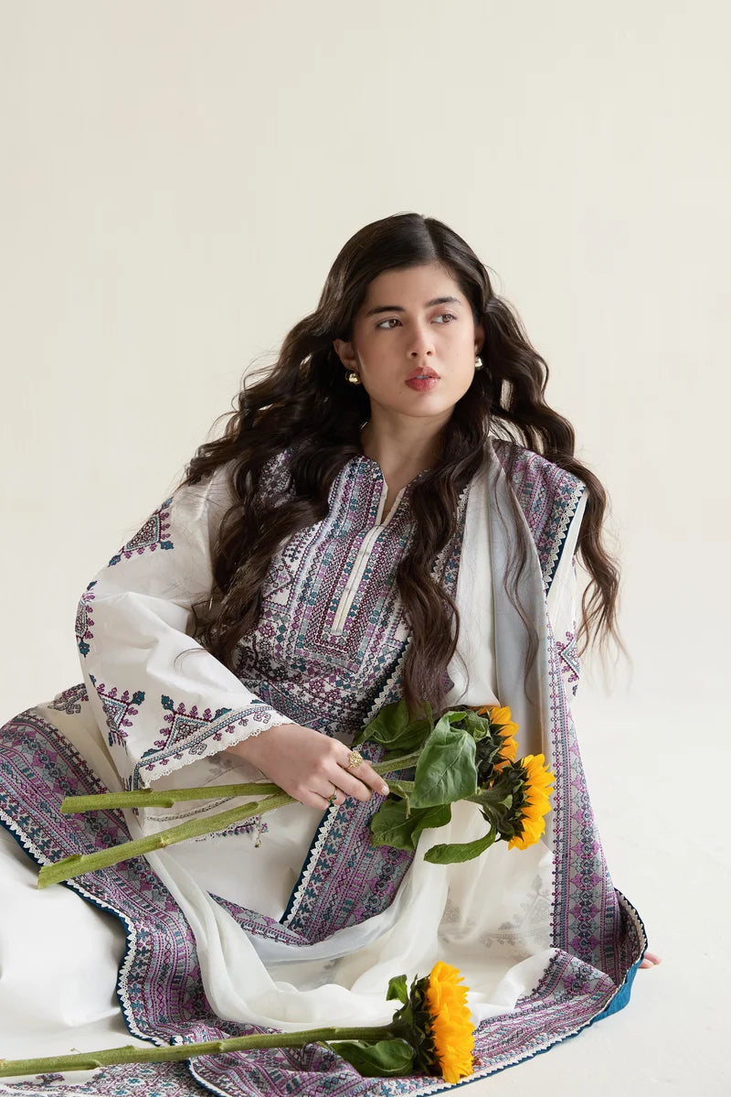 Off-White Embroidered 3PC Dhanak Suit with Digital Printed Shawl (HE D# 290A)
